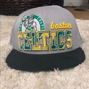 BOSTON CELTICS SNAPBACK HAT